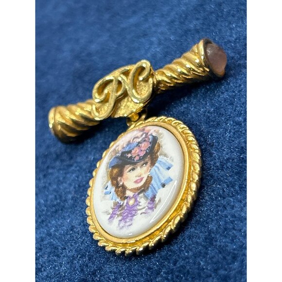 Vintage 1996-97 PC Gold Tone Brooch Portrait - Picture 2 of 6